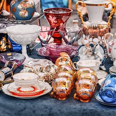 Paris Flea Market Walking Tour: Antiques, Vintage & Fashion 3