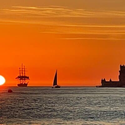 Sunset Speed Boat Tour Lisbon 2