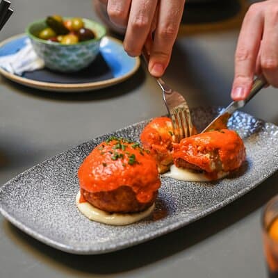 Barcelona El Born Tapas and Wine Tour with Guide 3