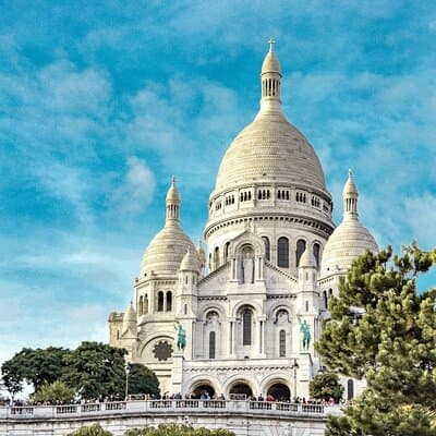 Paris Montmartre Free Walking Tour in English