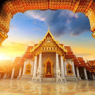 Bangkok: The Grand Palace, Wat Pho, and Wat Arun Walking Tour