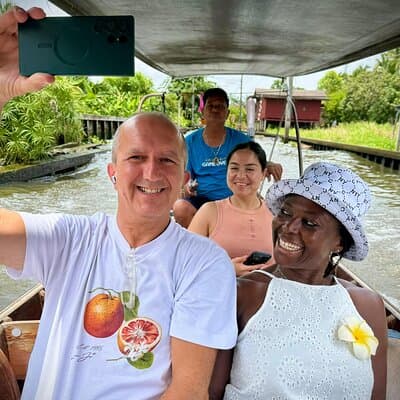 Bangkok Private Guide In and Around