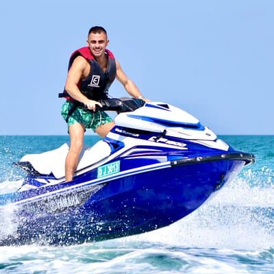 Experience Dubai with Jet Skiing Activity