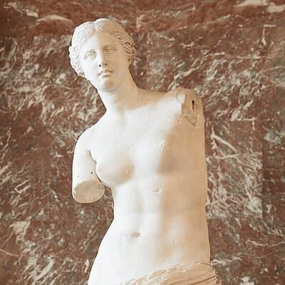 Paris Best of Louvre Guided Tour with Pre booked Tickets 4