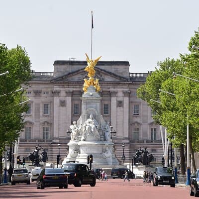 London 2.5 Hour Sightseeing Tour By London Black Cab. 5