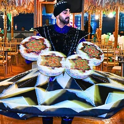 Dubai Creek Dhow Cruise With Buffet Dinner and Live Show 5