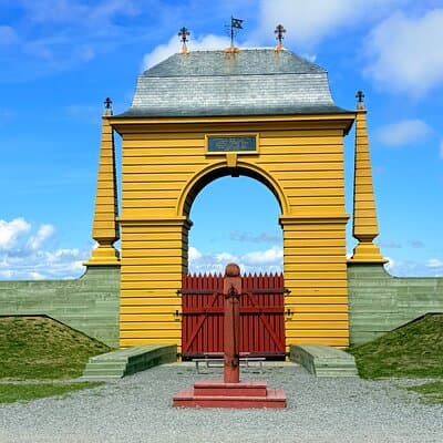 Louisbourg Fortress & Lighthouse Tour from Sydney Cape Breton 3