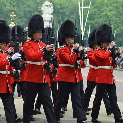 Changing of the Guard Walking Tour in London