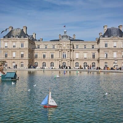 A Parisian Day