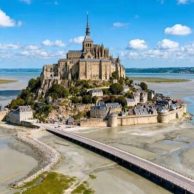 Paris Mont Saint Michel Chinese Day Trip 4