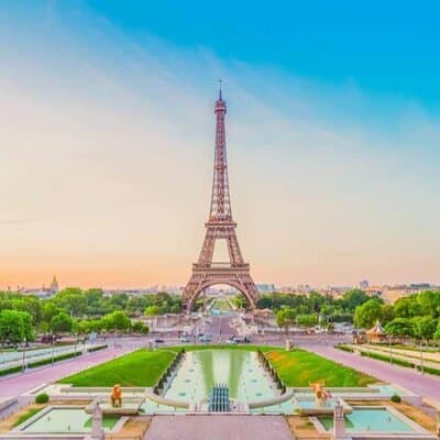 Paris Luxury Minivan City Tour with Audio Guide 2