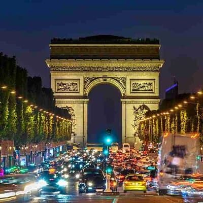 Paris Luxury Minivan City Tour with Audio Guide 4