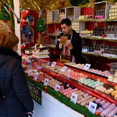 Paris Christmas Lights and Markets Family Tour