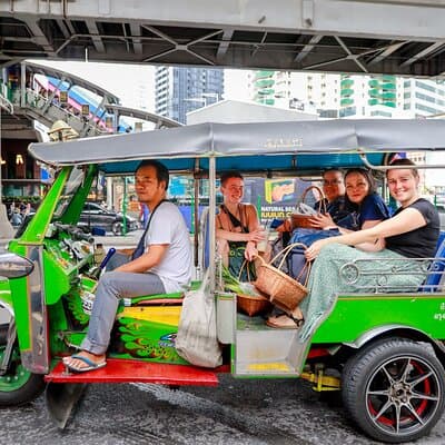 Hands-on Thai Cooking Class & Market Tour in Sukhumvit 3