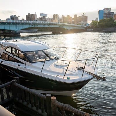 Tokyo Private Night Cruise Experience 4
