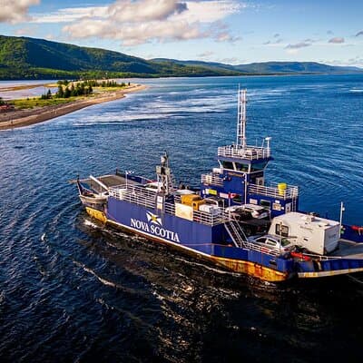 Mini Cabot Scenic Drive and Bell Museum Experience 3