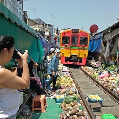 Private Floating & Train Market + CAVE + Giant Shadow PUPPET 2