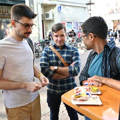 Amsterdam Food Tour with Full Meal & Drinks by Do Eat Better 2