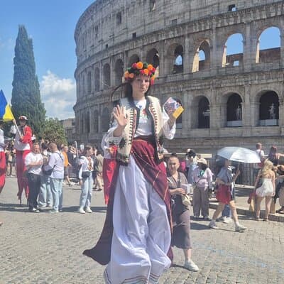 Colosseum Roman Forum and Palatine Hill small Tour 5