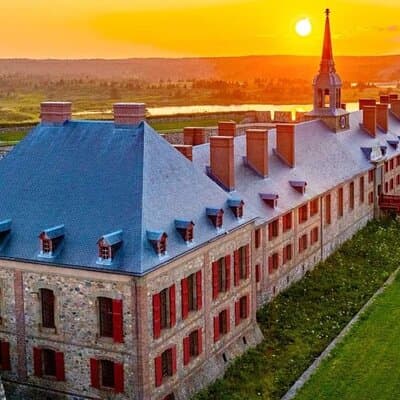 Private Fortress of Louisbourg and Lighthouse Tour