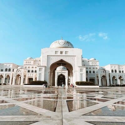 Private Abu Dhabi Tour: Grand Mosque & Royal Palace Experience 4