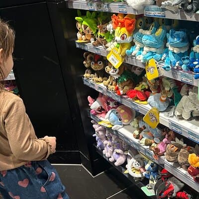 Christmas Magic in Tokyo! Private & Family-Friendly Walking Tour 4