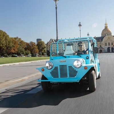 Private 3 - Hour Must-See Paris Tour by Golf Cart Mini Moke 2