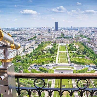 Private: Eiffel Summit Family Custom Tour 3