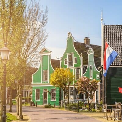 Zaanse Schans Luxury Private Bus Tour + Volendam/Edam (7 guests) 3