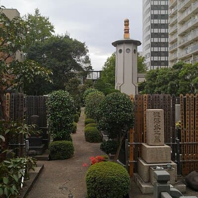 Sumo Sights Gardens and Local Flavors in Ryogoku Tokyo 5