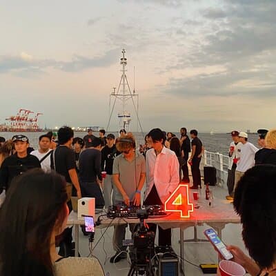 Tokyo Sunset Boat Party with Music Drinks and Vibes 2