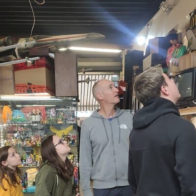 Private Flea Market Tour at Les Puces in Paris