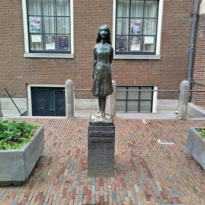 Walking Tour Anne Frank Diary and Nazi Amsterdam (French) 2