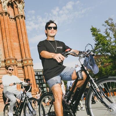 Barcelona’s Most Fun E-Bike Tour: Gaudí & City Stories 5
