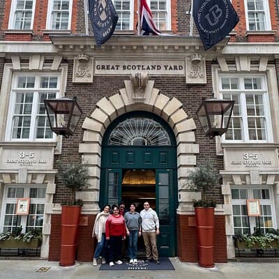 A Private VIP Jack the Ripper Black Cab Tour 3