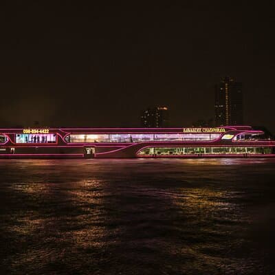 Sawasdee Chao Phraya Dinner Cruise in Bangkok 3