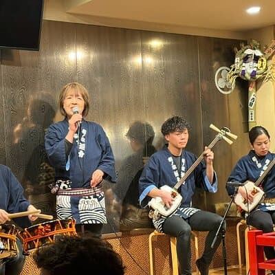 Tsugaru shamisen performance over traditional dinner