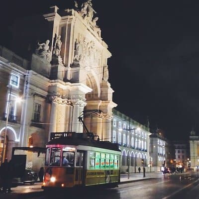 Lisbon Christmas Lights Tour in Private Eco Tuk Tuk with a Local 3