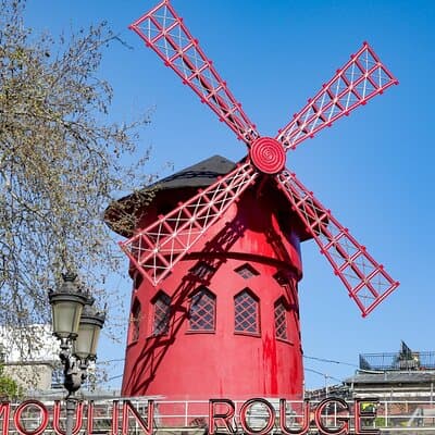 Time Travel to Montmartre