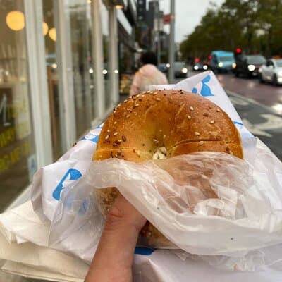 Lower East Side Food and History Tour with 4 Delis & Museum Entry 4