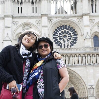 Paris Private Tour to Louvre Museum & French Crepes