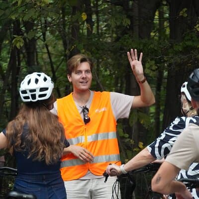 Central Park Bike Tour – Explore in Comfort on Dutch Bikes! 3