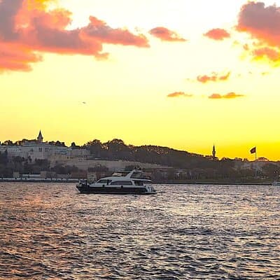 Bosphorus Sunset Cruise with Live Guide on Luxury Yacht 5
