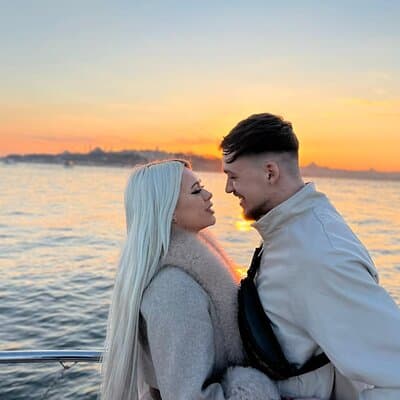 Bosphorus Sunset Cruise with Live Guide on Luxury Yacht 2