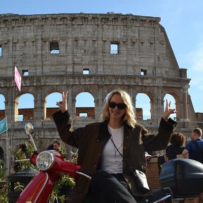 Roma Private Solo Vespa Tour with Pick Up, Drop Off and Tiramisu 3