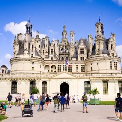 Visit 2 Most Beautiful Loire Castles in One Day