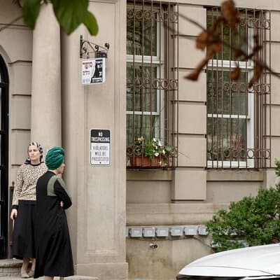 Hassidic Williamsburg: A Self-Guided Audio Tour in Brooklyn 5