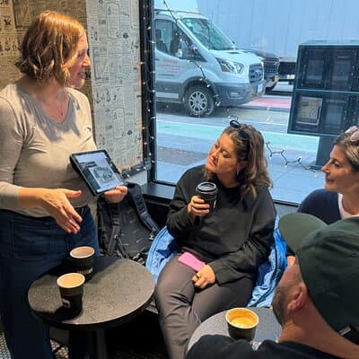 Iconic NYC Breakfast Food & Landmark Tour: Coffee, Bagel, Donut + 2