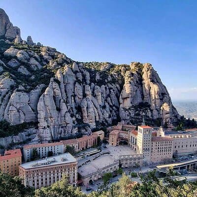 Montserrat All-Inclusive Guided Small-Group Tour from Barcelona