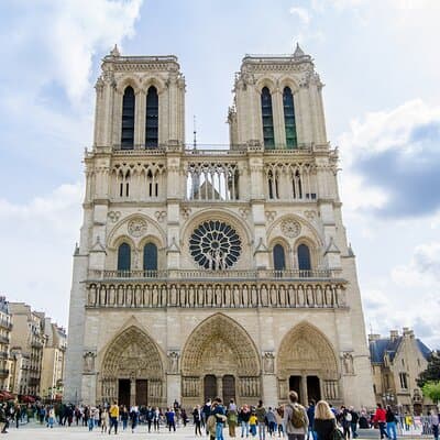 Paris Le Marais Walk: French Breakfast, Notre-Dame & Hidden Gems 5